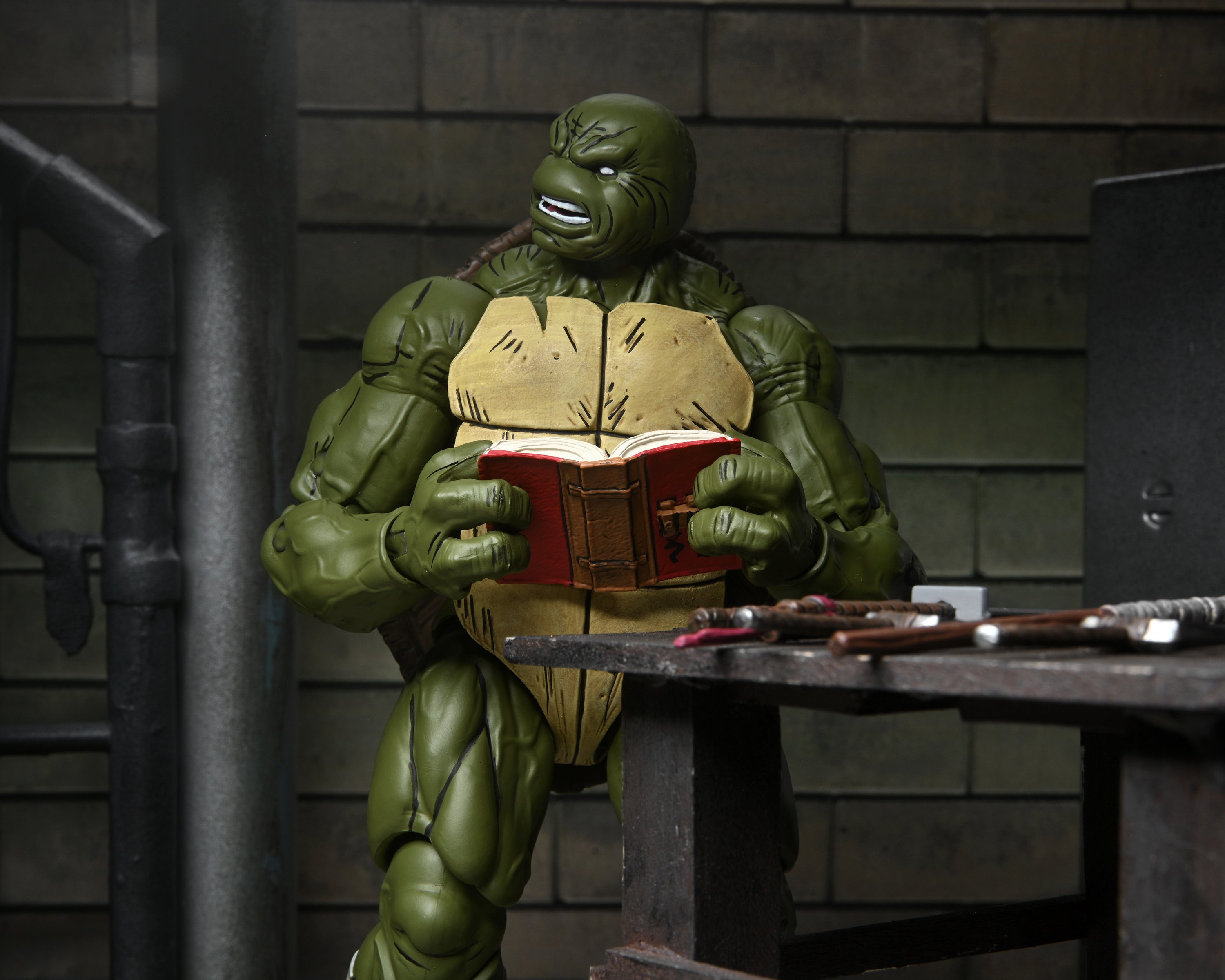 TMNT The Last Ronin - 7" Scale Action Figure - Battle Damaged Ronin